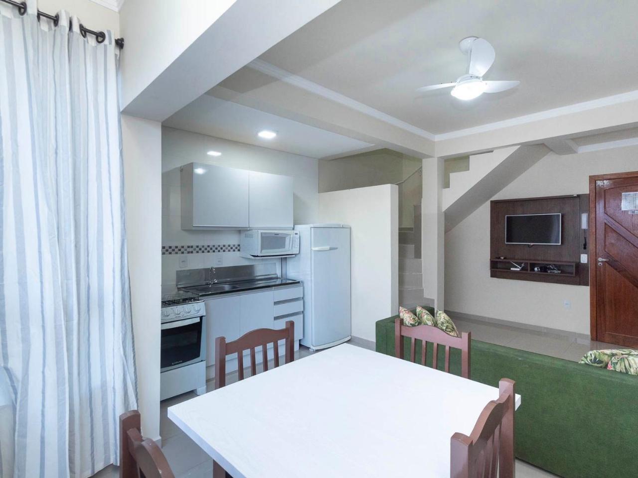 Apartamento Economico Para 4 Pessoas Em Bombinhas Exterior foto